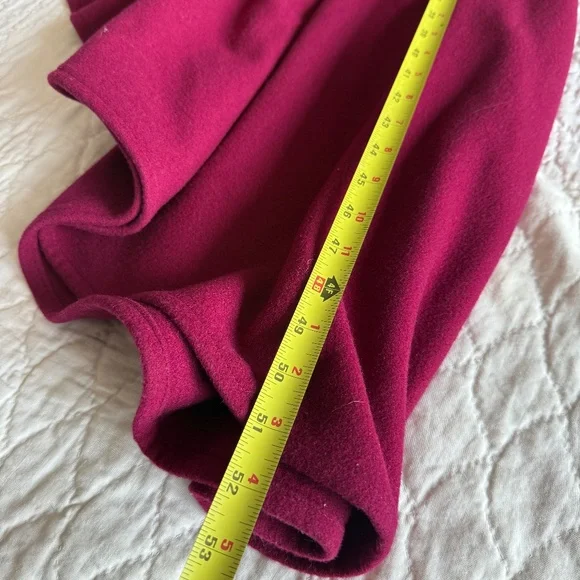 Copious Formal Statement Gown - Picture 2 of 10